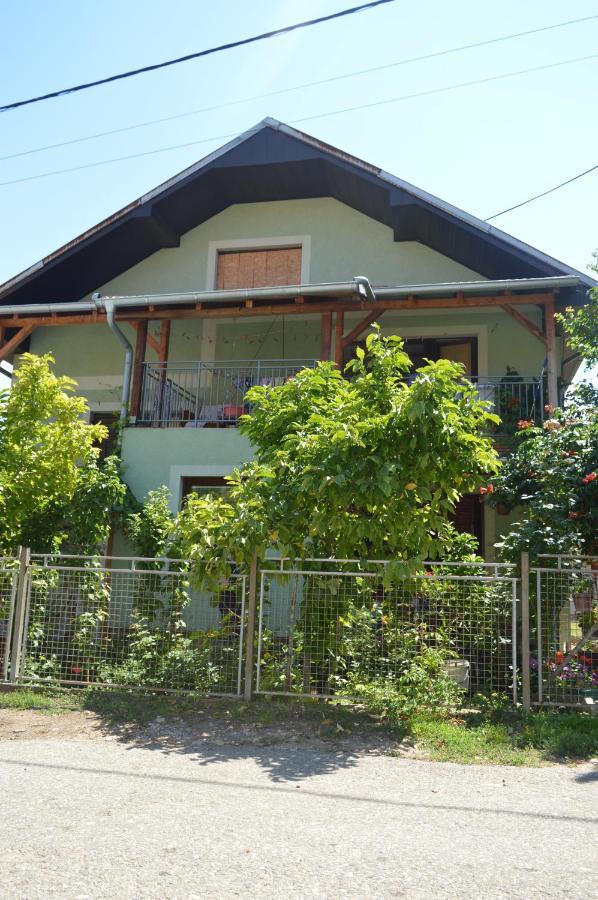 Apartman Km Dordevic Soko Banja Exterior foto